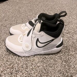 Nike Size 12 Basketball shoe